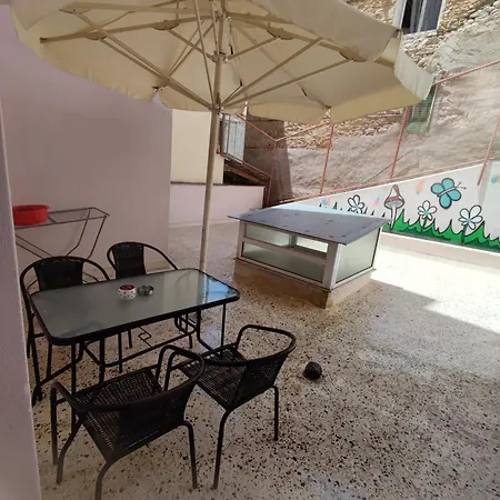 Constanteli Apartment *